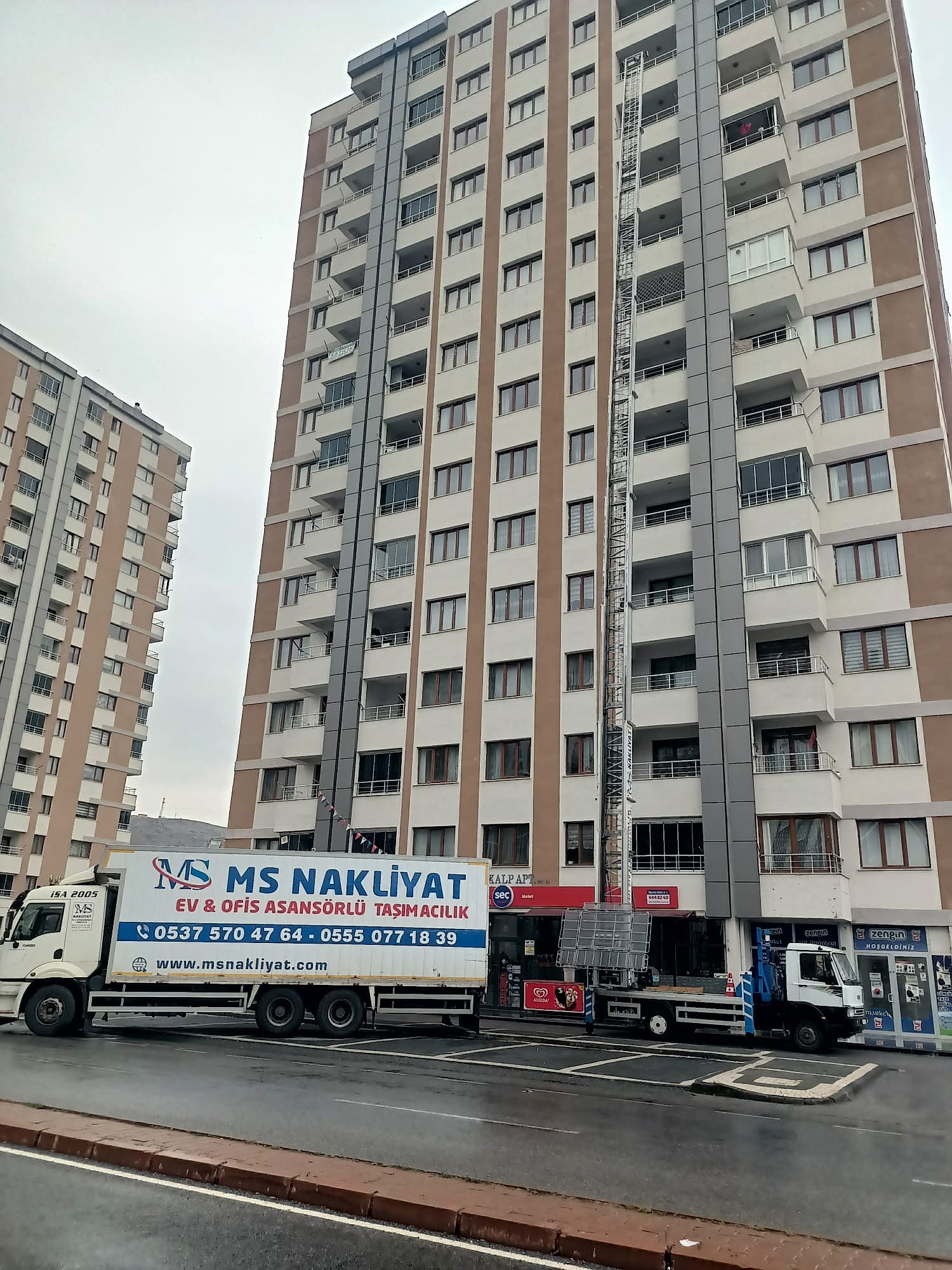 İş Görsellerimiz